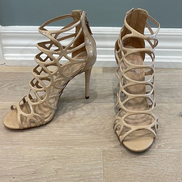 Aldo 6.5 Women’s shoe with a 4” heel. - Picture 6 of 7